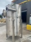 600 GALLON STAINLESS STEEL TANK