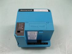 Honeywell RM7890 B 1014 Automatic Primary Burner Control (Handling Fee $25) (Located Springfield,