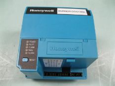 Honeywell RM7890 B 1014 Automatic Primary Burner Control (Handling Fee $25) (Located Springfield,
