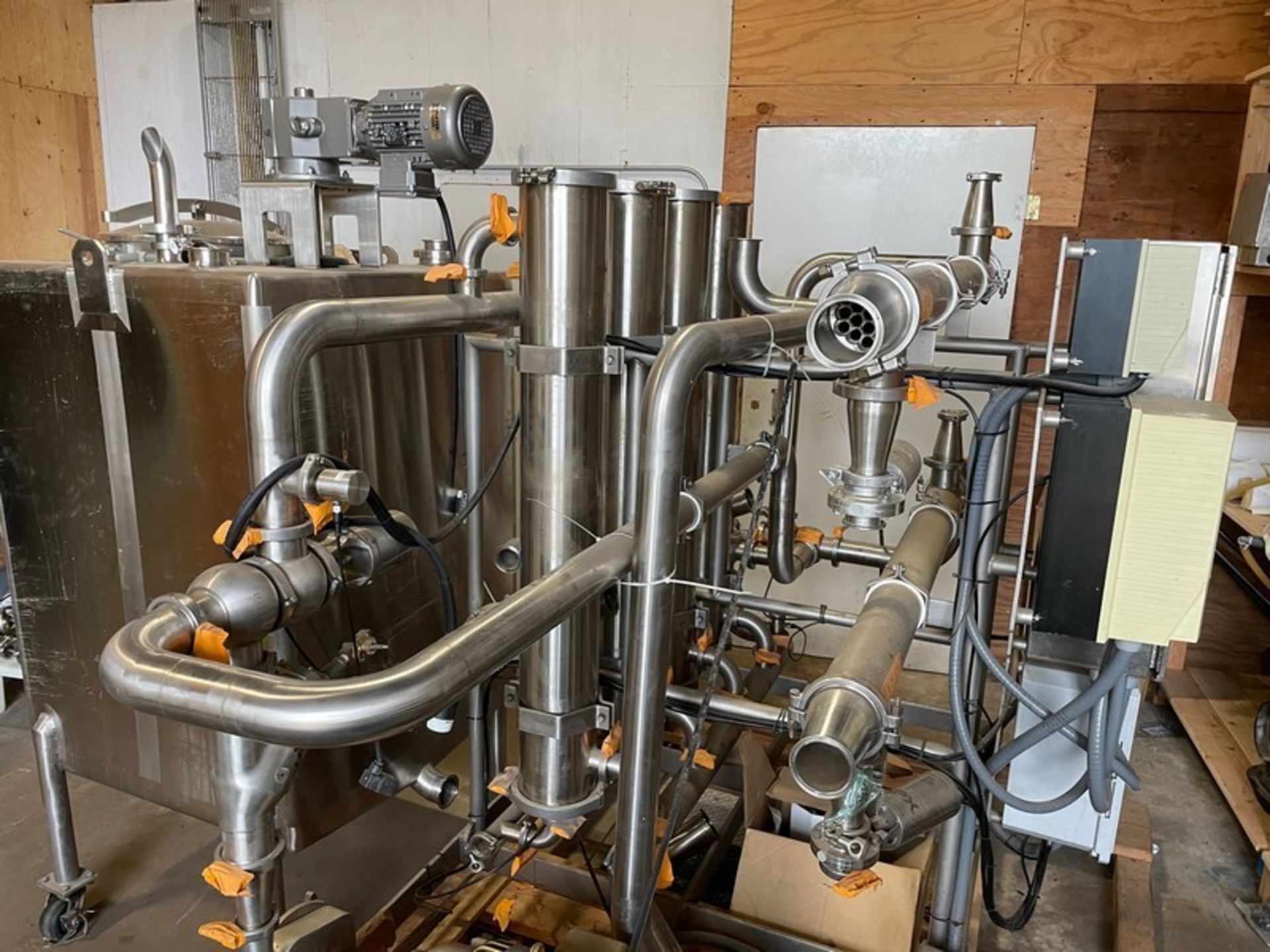 UF System; Ballast Tank 250 gal; Two Tubes Preheater; Four Tubes UF (6" diameter / 50" long); - Image 3 of 5