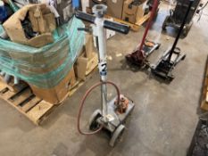 Air Floor Jack