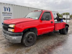 2006 Chevrolet Silverado 3500 Tow Truck