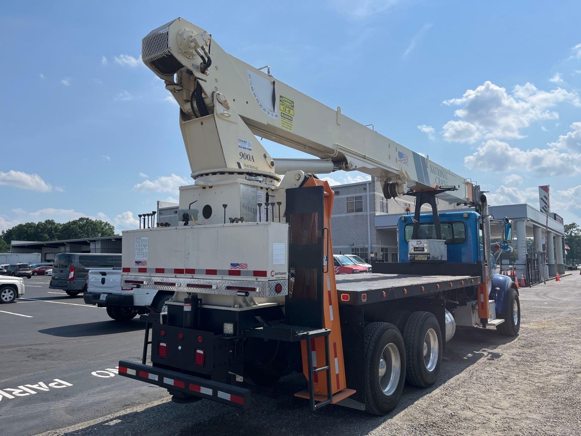 2008 Peterbilt 365 National 900A 26-Ton T/A Crane Truck - Image 4 of 35
