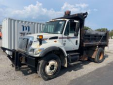 2004 International 7400 S/A Dump Truck