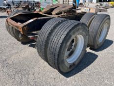 Tandem Axle Back Half With Fifth Wheel