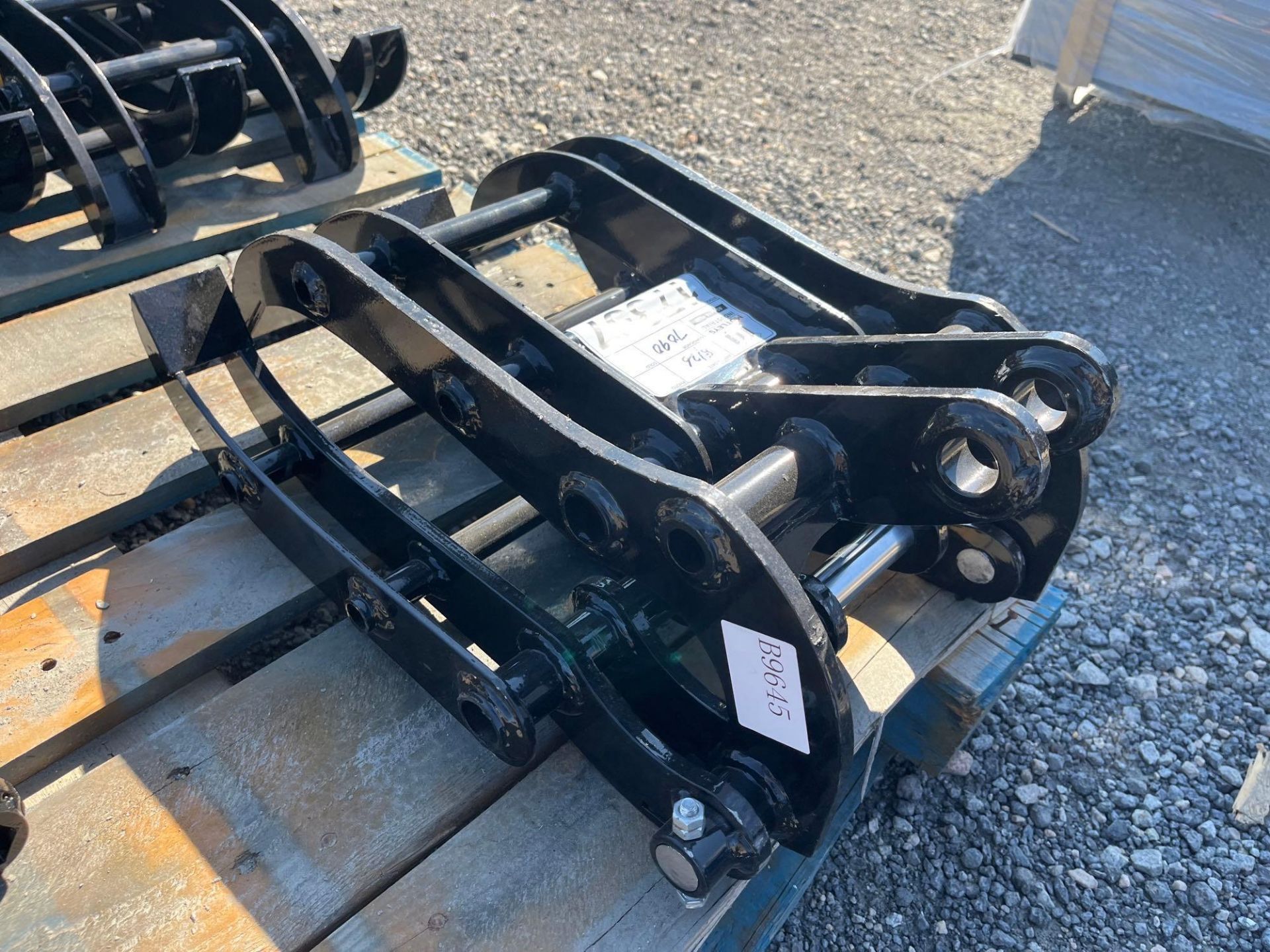 2024 MIVA Excavator Grapple - Image 2 of 4