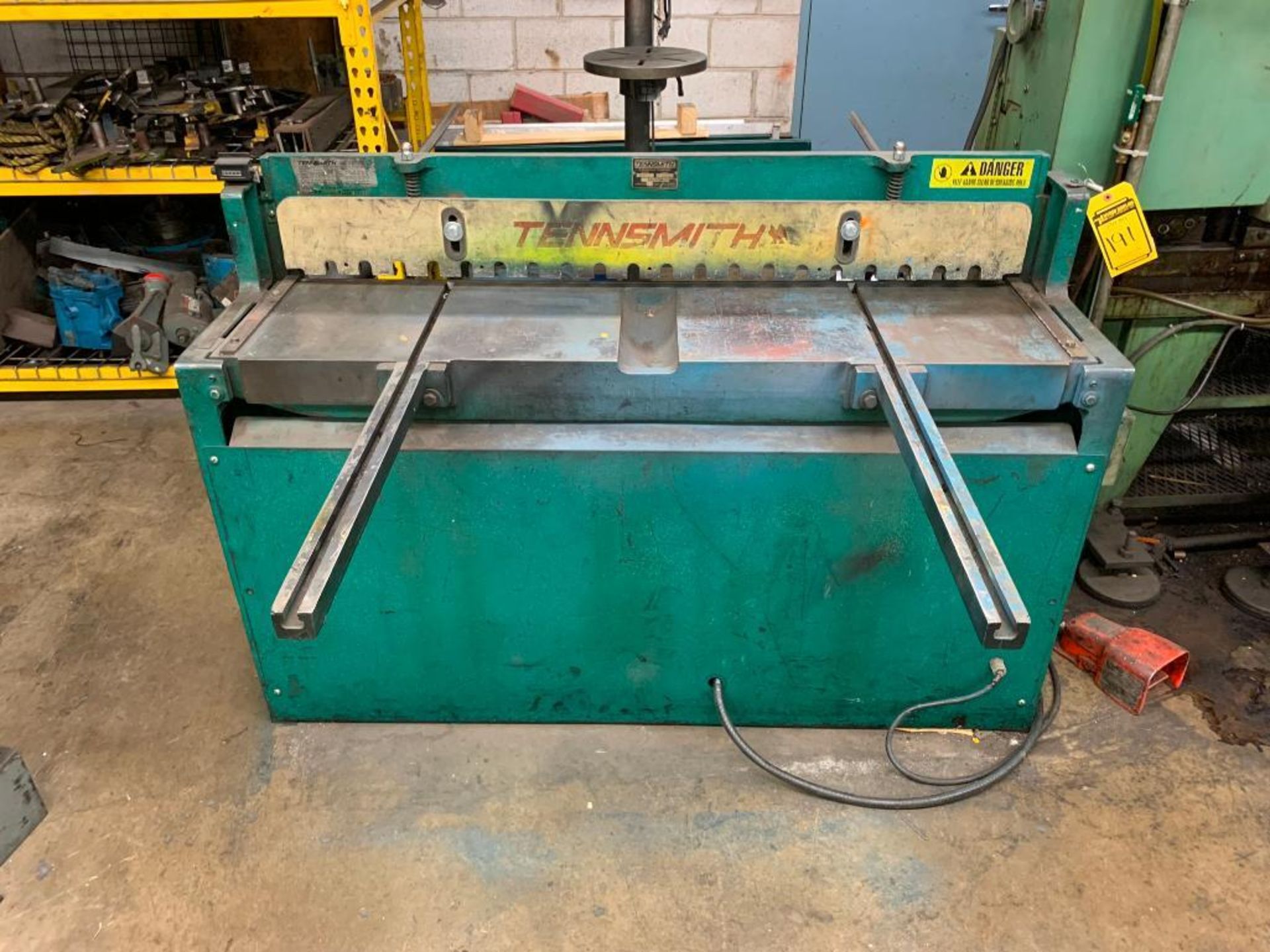 Tennsmith Shear, Model H5216, 16 Ga. Mild Steel, S/N 15336