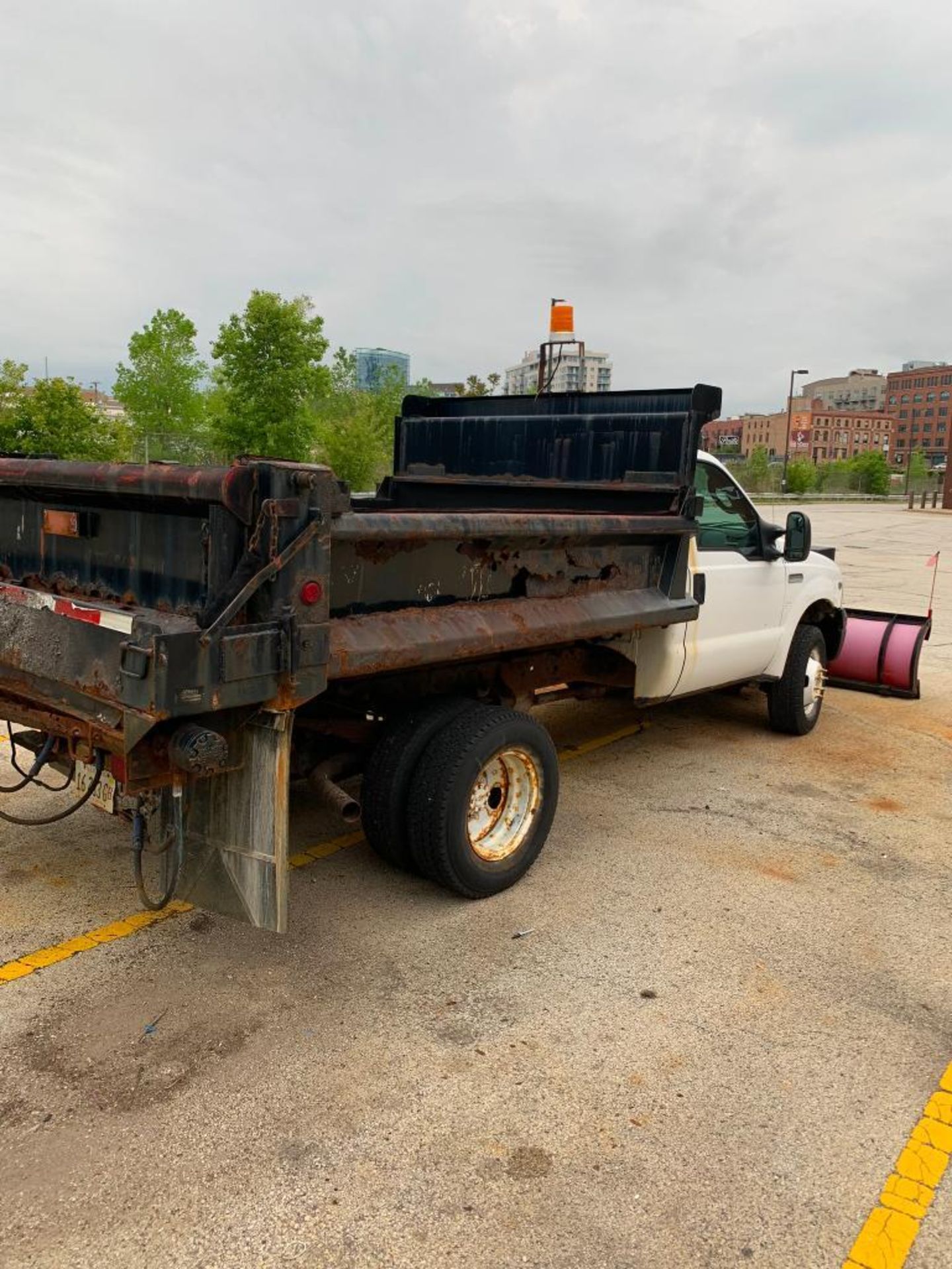 2005 Ford F-250 XL Super Duty Pick-Up Truck, Triton V-10 Engine, Automatic Transmission, 4-Wheel Dri - Image 9 of 14