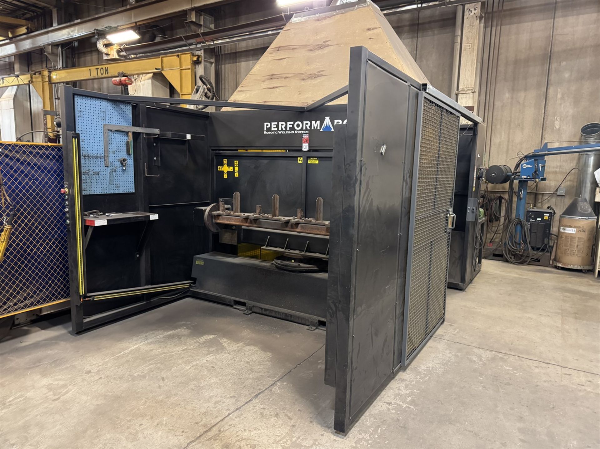 PERFORMARC Robotic Welding Cell, w/ 2014 PANASONIC YA-1 6-Axis Robot, 8 Kg Payload, PANASONIC YA-