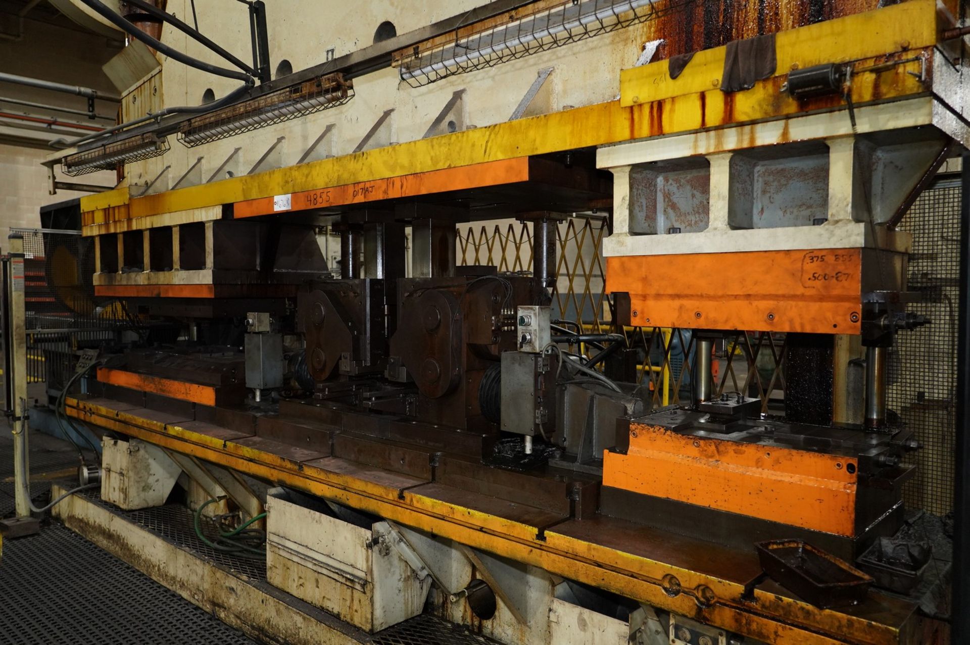 Cincinnati 650 Ton x 16' Model 36 Mechanical Press Brake - Image 3 of 11