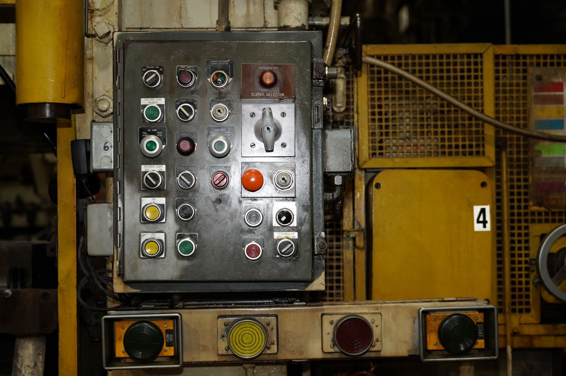Danly Model E2-400-51-66 400 Ton Press with Servo Feed Line - Image 4 of 25