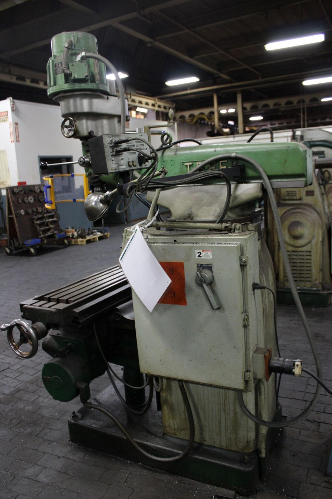Tree Tool 2VGC Vertical Milling Machine - Image 5 of 9