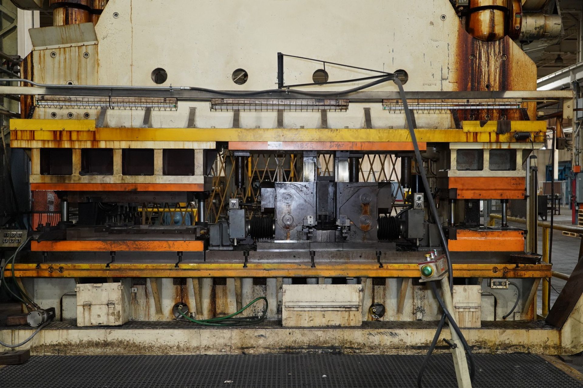 Cincinnati 650 Ton x 16' Model 36 Mechanical Press Brake - Image 2 of 11