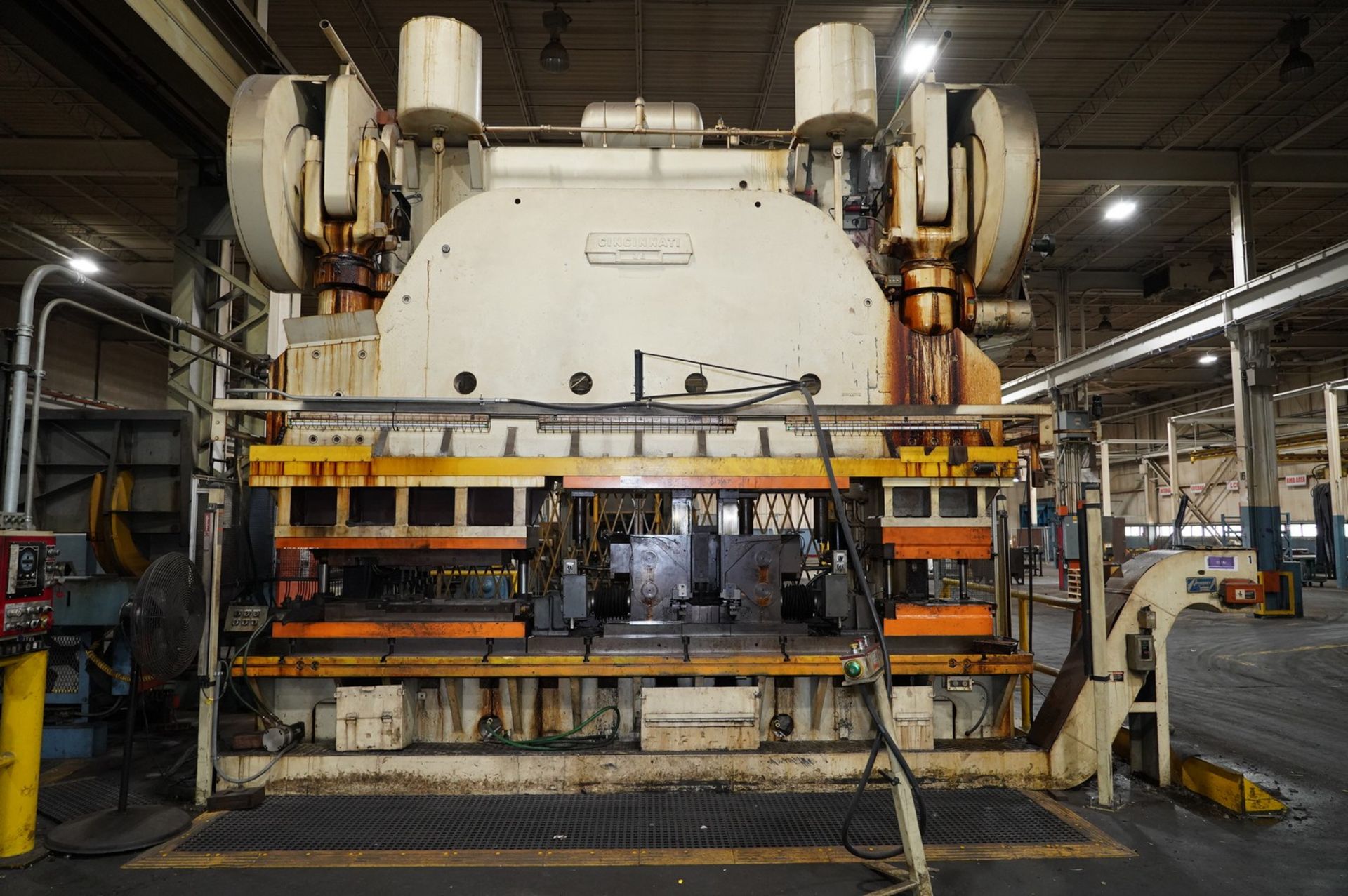 Cincinnati 650 Ton x 16' Model 36 Mechanical Press Brake