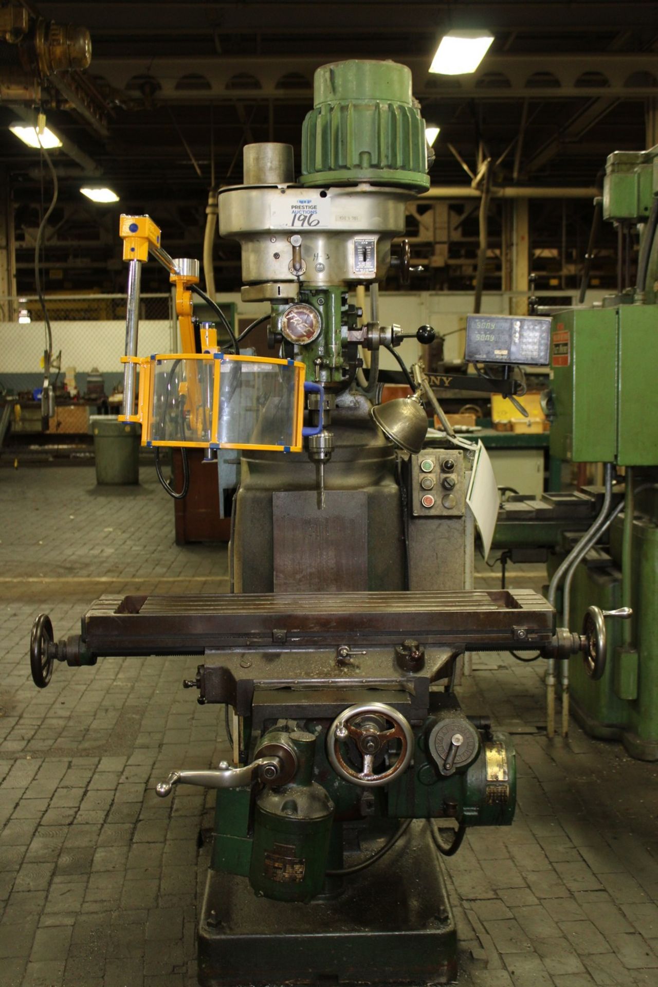 Tree Tool 2VGC Vertical Milling Machine - Image 2 of 9