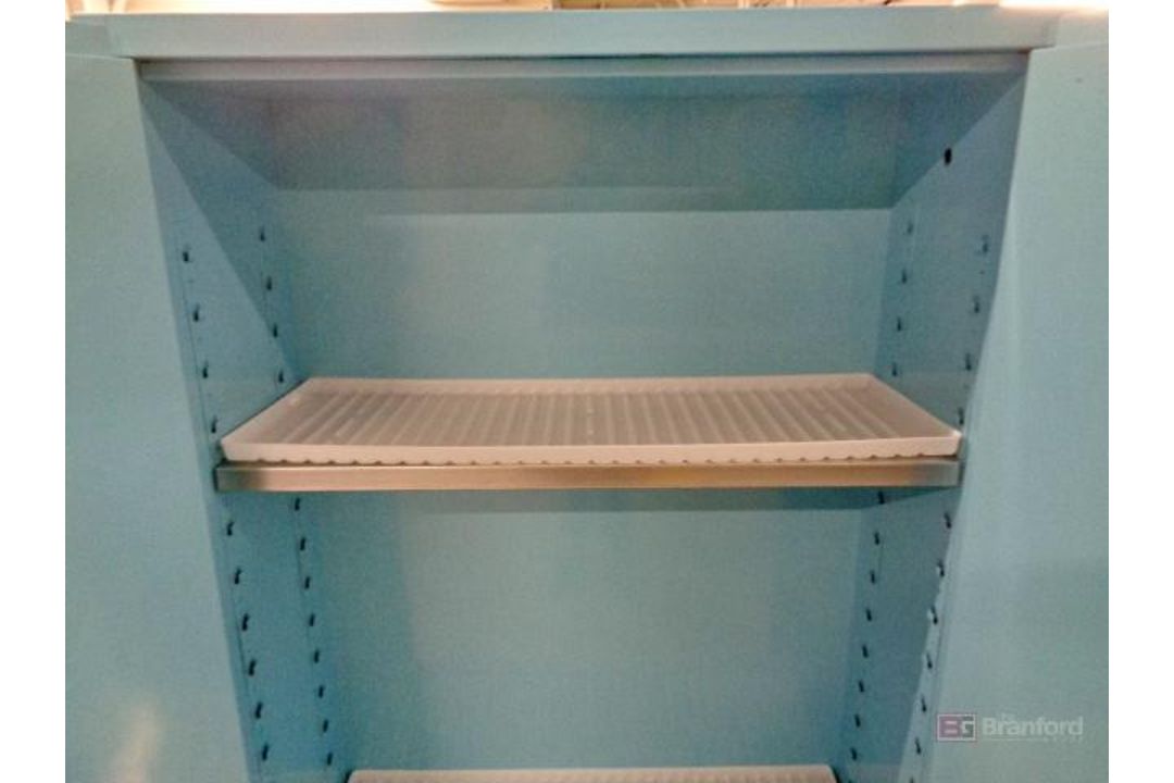 Uline H-3776M Acid/Corrosive Storage Cabinet - Image 4 of 6