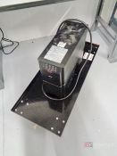 APC Smart-UPS 3000 Battery Back Ups w/ Cart