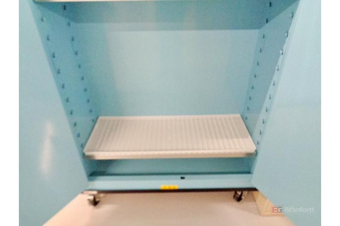 Uline H-3776M Acid/Corrosive Storage Cabinet - Image 5 of 6