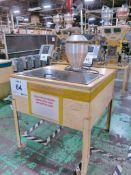 Foremost Surge Bin w/ Foremost Vacuum Loader