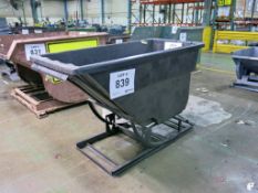 Plastic Forklift Mount Self-Dumping Hopper