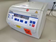 Fisher AccuSpin 8C Centrifuge