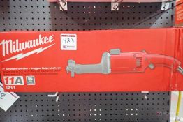 Milwaukee 5211 3