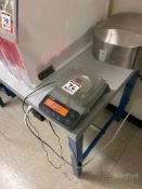 AccuLab Digital Scale; Model: VIC-123