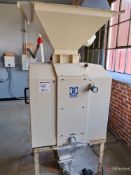 Kunzel 4-Roller Mill; w/ Auger / Vacuum System