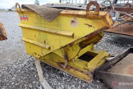 Roura Hopper 1.5 Cu. Yard, 8000-Lb