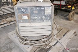 Lincoln Idealarc R3R-500 welder