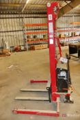 Dayton electric pallet lift 2200-Lb cap