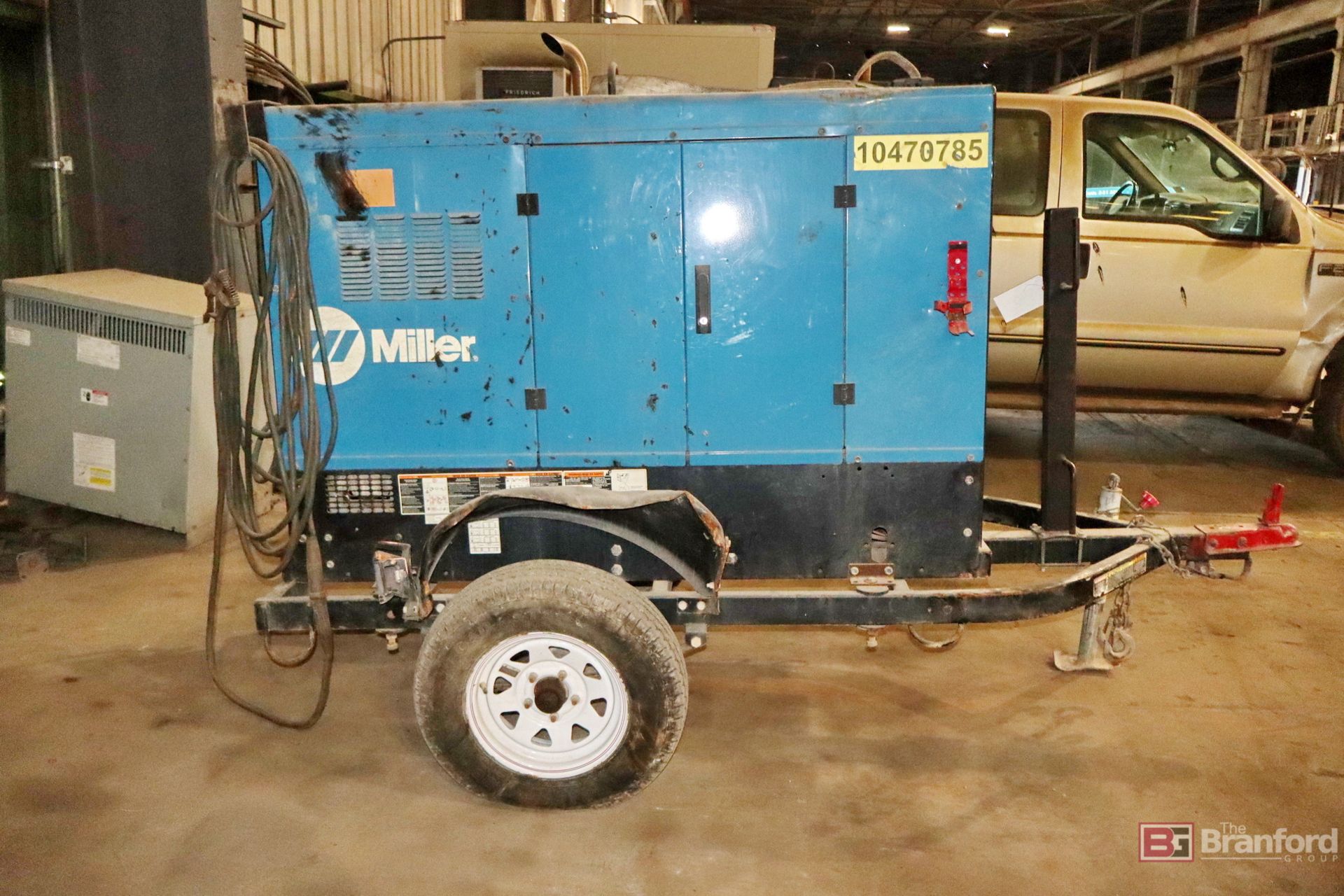 Miller Big Blue 500 Pro welder with trailer - Image 2 of 4