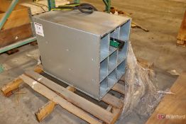 APC SYBFXR9RM extended run communication card and frame box