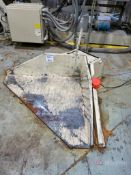 Plastic Process Model BT1600VB Electric Pneumatic Vibrating Gaylord Tipper