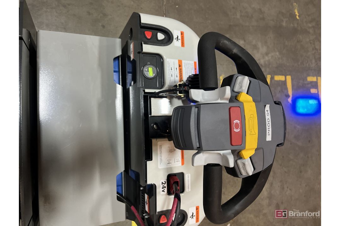 UniCarriers Electric Center Ride Pallet Jack w/ 96" Forks; Model: SPXE2W3G80V - Image 5 of 7