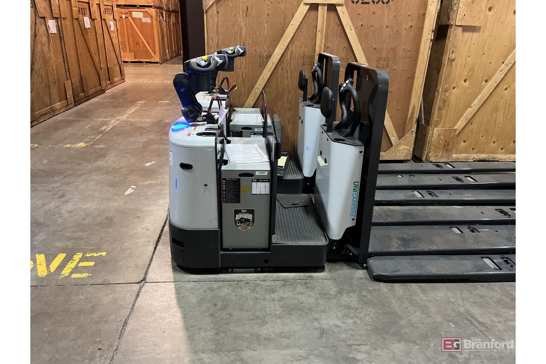UniCarriers Electric Center Ride Pallet Jack w/ 96" Forks; Model: SPXE2W3G80V - Image 3 of 7