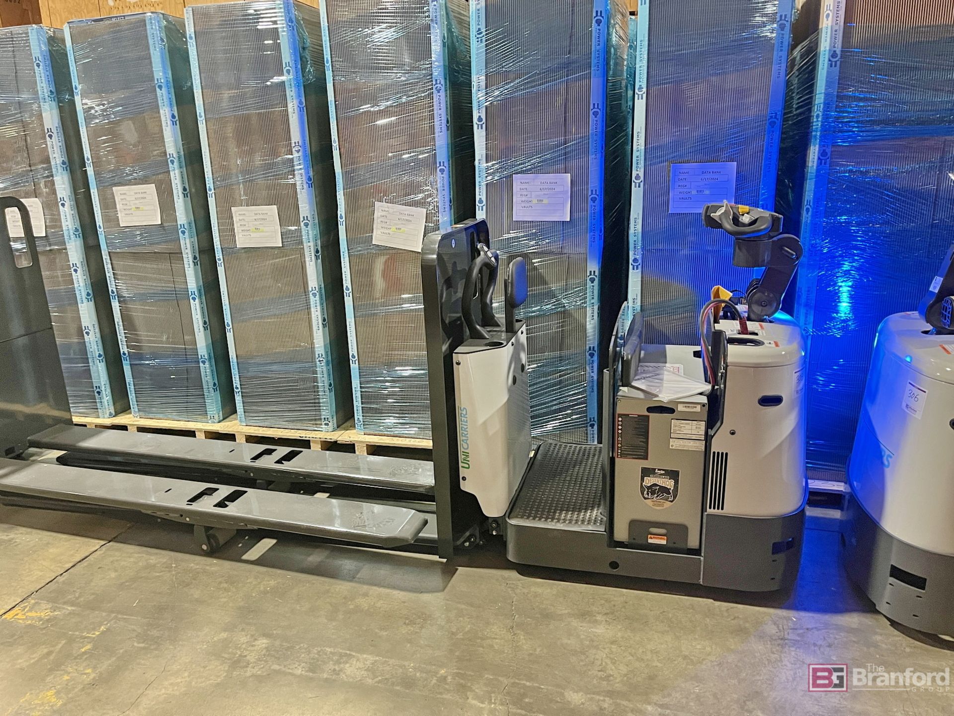 UniCarriers Electric Center Ride Pallet Jack w/ 96" Forks; Model: SPXE2W3G80V - Image 2 of 6