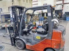 Toyota 8FGCU30 5,400-Lb LPG Forklift