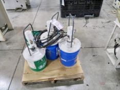 Pump Master Pneumatic Grease Pumps.
