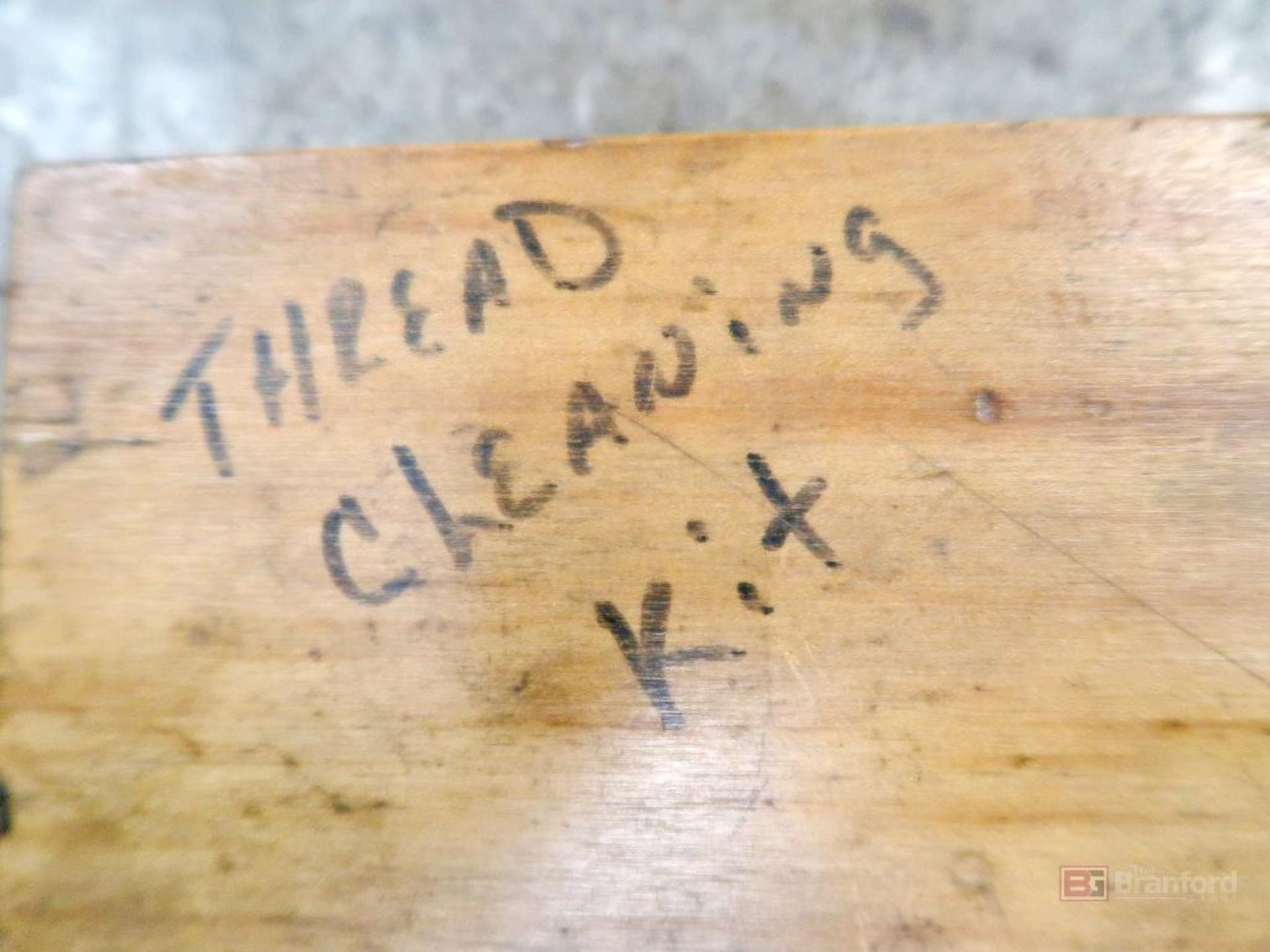Thread Cleaning Set - Image 2 of 2