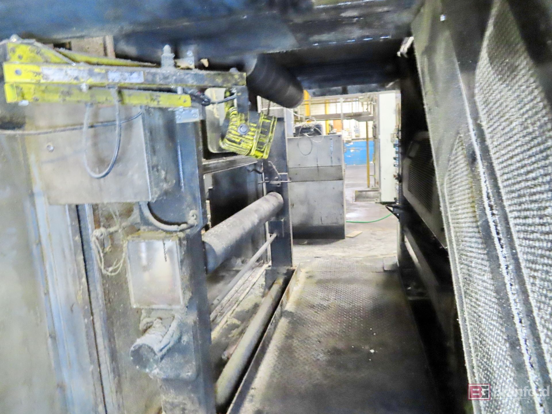 Strachan Henshaw Machinery (SHM) Mdl. 256pp Arch-Style 60" Wide Web Offset Press - Image 8 of 10