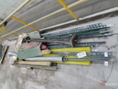 Struts & Shuttle Conveyor