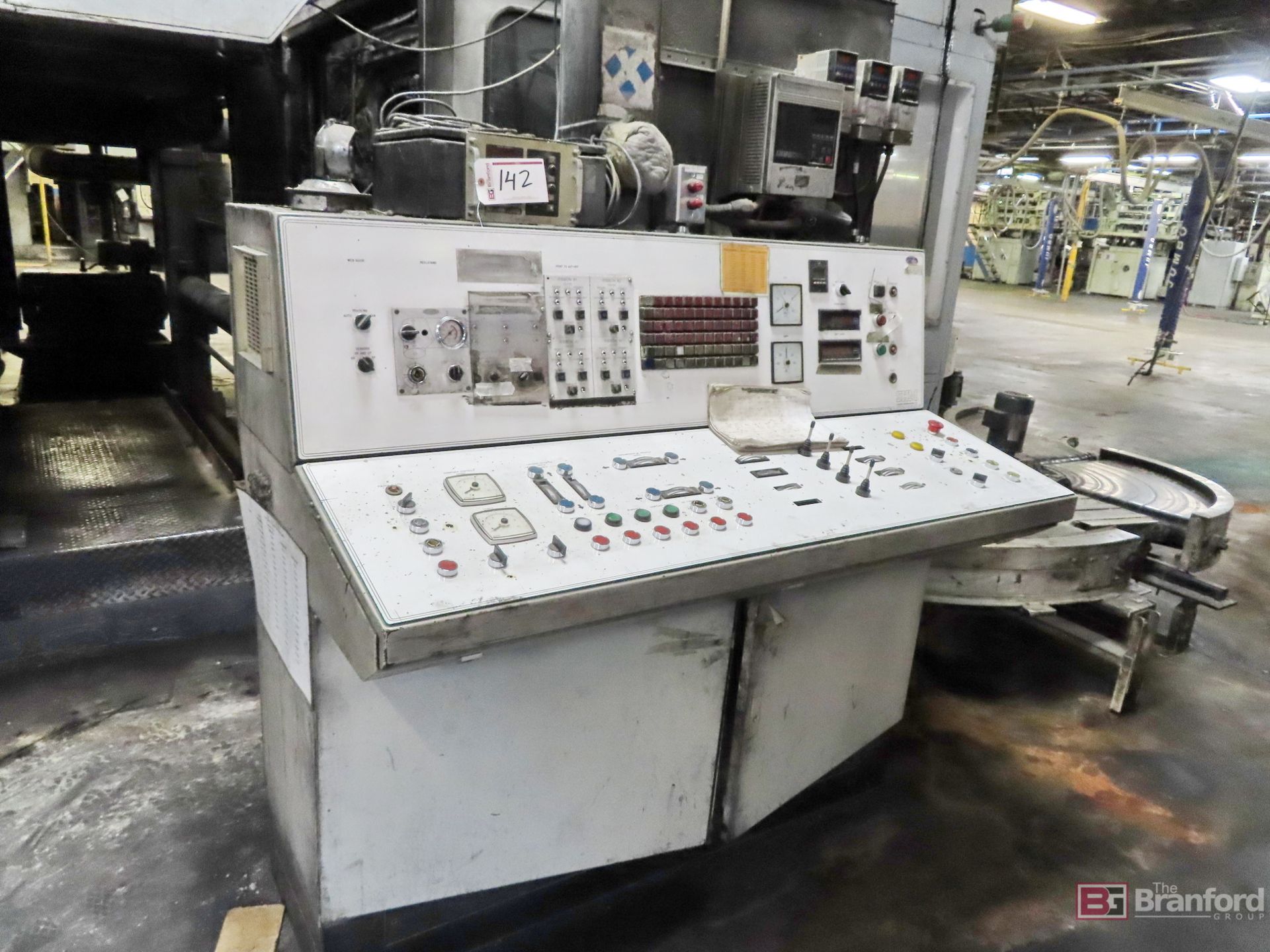 Strachan Henshaw Machinery (SHM) Mdl. 256pp Arch-Style 60" Wide Web Offset Press - Image 2 of 10