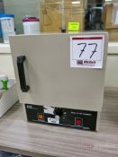 Quincy Labs Model 10-180 Incubator