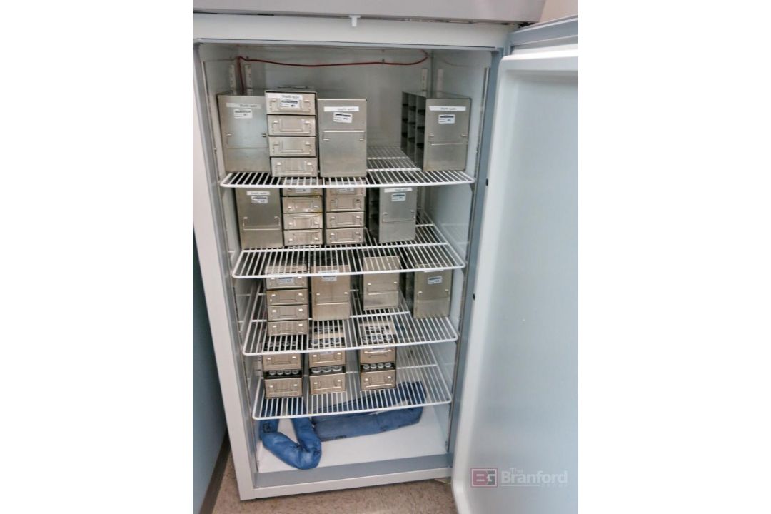 2021 Thermo Scientific TSX Series Model TSX 3020FA Minus 20 Lab Freezer - Image 2 of 3