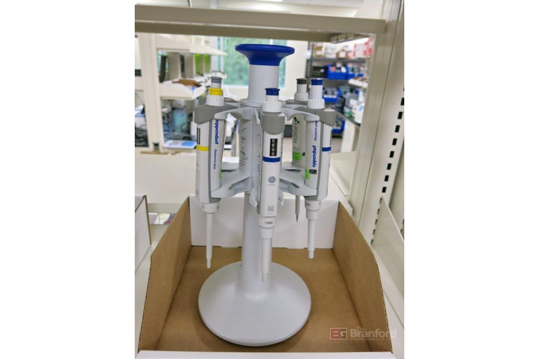 Lot of (6) Eppendorf Research Plus Variable ML Pipettes w/ Stands - Image 1 of 2