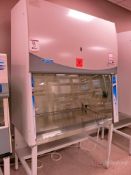 Labconco Model Logic Plus, Cat. No 302419101 Bio Safety Cabinet