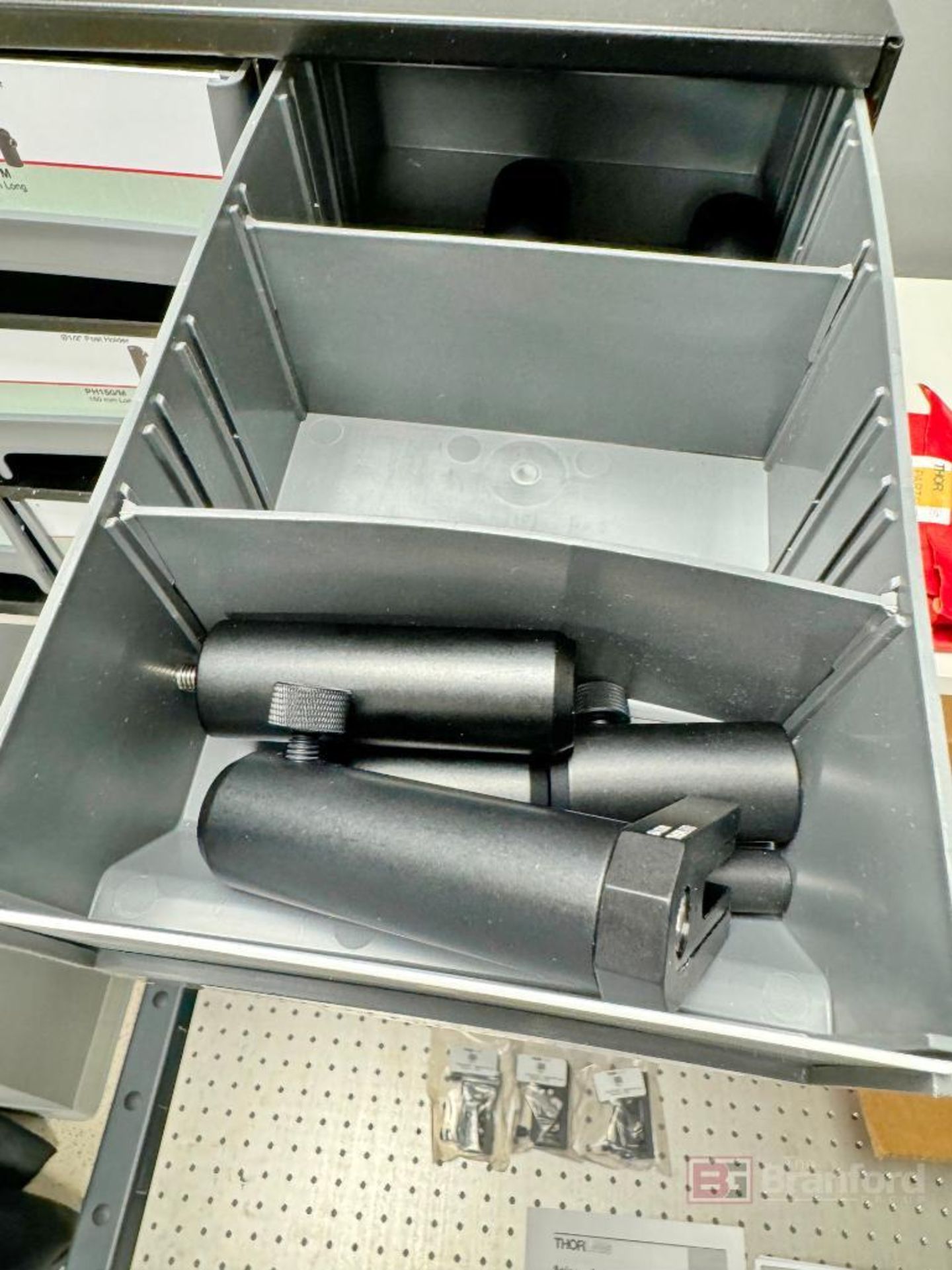 ThorLabs Nexus Breadboard science desk - Image 12 of 39