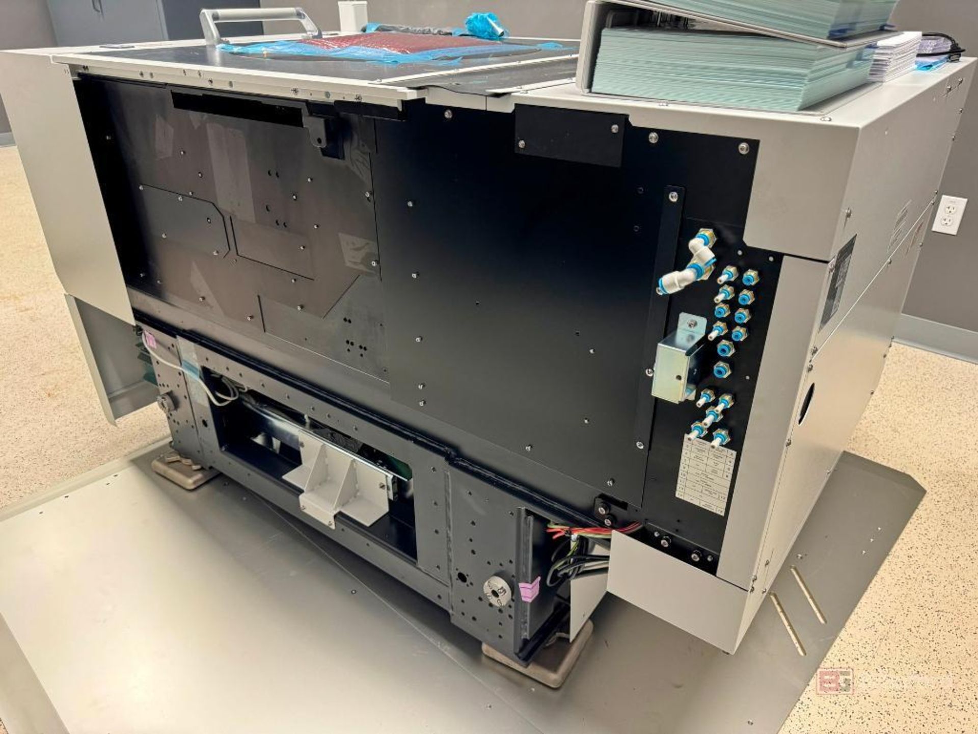 Accretech AP3000e Wafer Probing Machine - Image 8 of 21