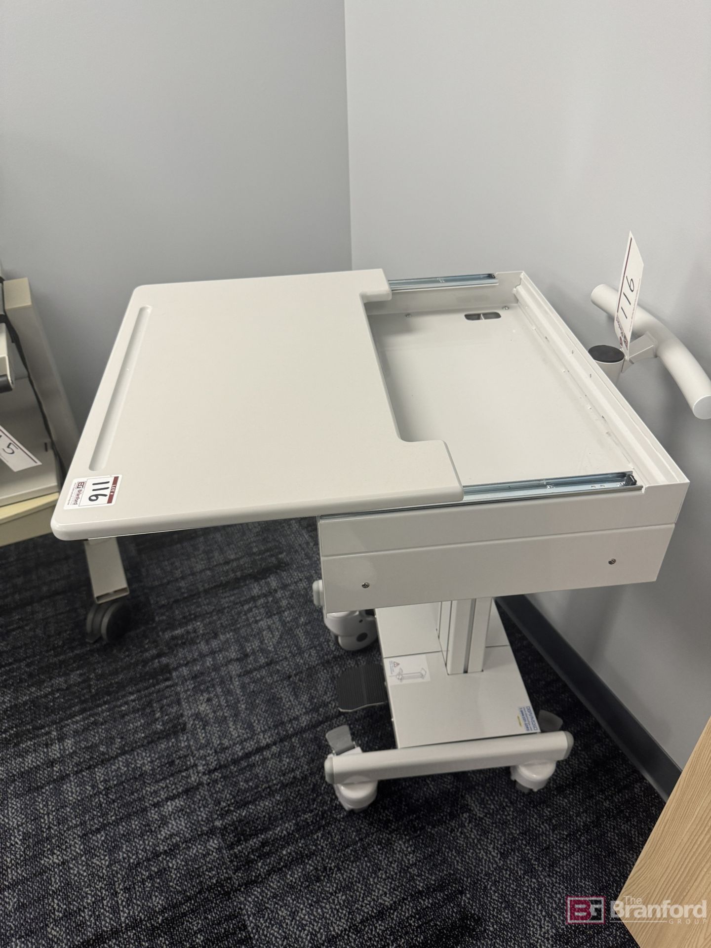 Rolling Work Station Cart - Image 3 of 4